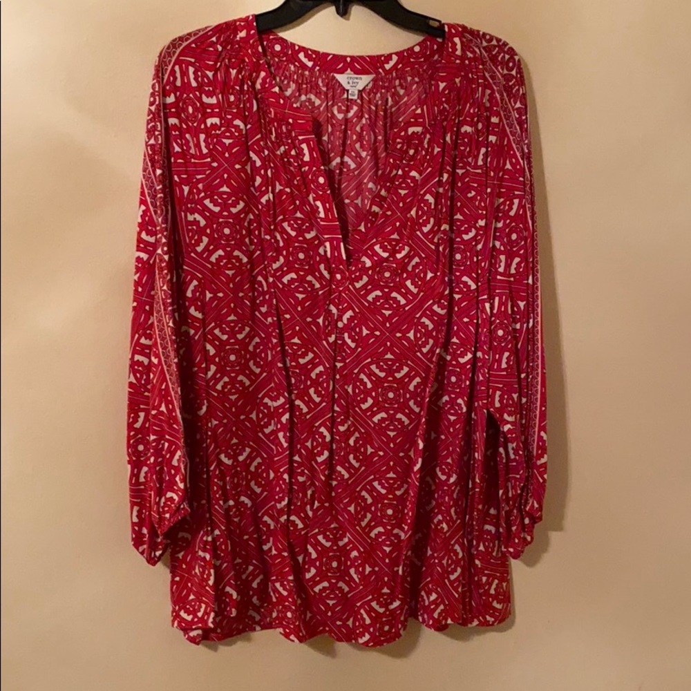 Women’s plus size top.